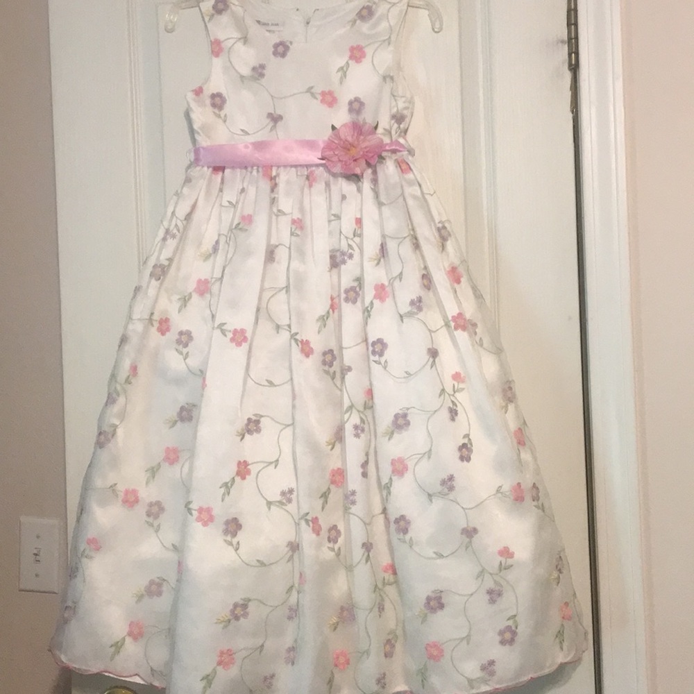Beautiful dress!